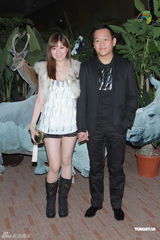 组图：吕慧仪结婚秀钻戒 陈志云等好友到场庆贺