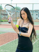 组图：芙蓉姐姐网球写真 再现经典“S型”身段
