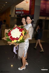 组图：刘德华与粉丝庆生 向华强夫妇到场祝贺