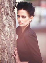 组图：爱娃-格林中性写真帅气堪比男星