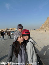 组图：《仙三》剧组埃及游旧照 杨幂刘诗诗亲密