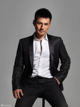 组图：严宽最新时尚大片 尽显英伦绅士风范