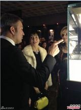 组图：张曼玉高圆圆佩戴高级珠宝 展示女神风范