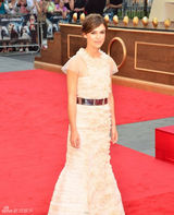 组图：《安娜-卡列琳娜》首映 凯拉与裘德-洛现身