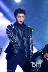 组图：东方神起等献唱2013韩流梦想演唱会