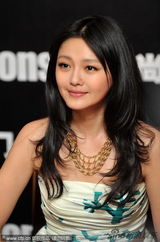 组图：大S婚后首现身 自曝蜜月狂试怀孕秘方