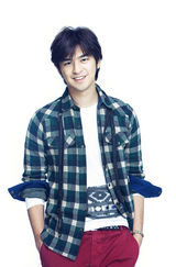 组图：陈柏霖为杂志拍摄情人节特刊 展现初春的活力