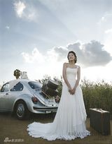 幻灯图集：韩国女星刘仁英婚纱写真 变娇美新娘
