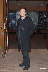 组图：吕慧仪结婚秀钻戒 陈志云等好友到场庆贺