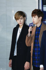 独家高清：EXO龙俊亨等帅气撑《安德的游戏》