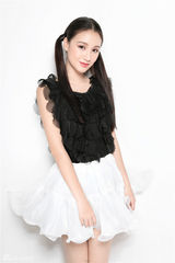 组图：程砚秋俏皮写真曝光 清纯大方惹人爱