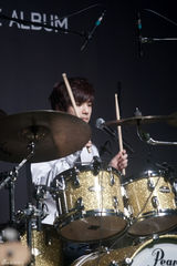 高清组图：韩团CNBLUE召开新专辑发布会献唱新曲