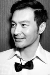 组图：连凯登时尚杂志化身优雅绅士