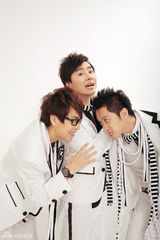 幻灯图：《时刻准备着》打造主持界F4 尽显无厘头