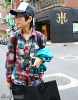 高清组图：周笔畅台北生活掠影 全新起点再出发