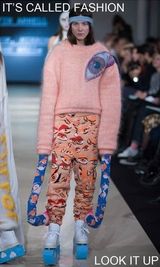 组图：英国时装秀现奇葩造型 网友惊呼毁三观