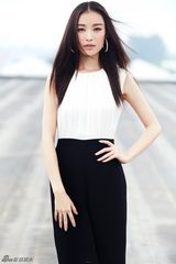 组图：倪妮眼神清澈散发唯美文艺气质