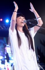 幻灯：陈楚生领衔沙滩音乐会 透露想在家乡开个唱