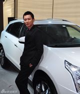 组图：李晨化身型男车模 展现男儿锋芒本色