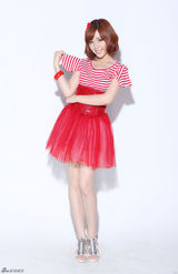 高清组图：Lotte Girls《Kiss Me》亮相不High都难