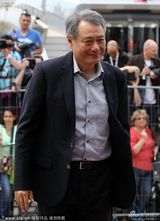 组图：斯皮尔伯格领衔评审团 妮可优雅李安微笑