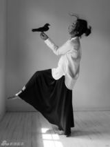 组图：田原时尚艺术大片展露独特文艺气息