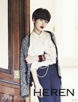 组图：韩星郑惠英巴黎写真 性感身姿尽展妖娆美