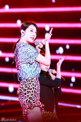 独家高清：SM家族北京开唱希澈回归落泪