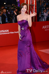 组图：韩国男女影星盛装参加釜山国际电影节