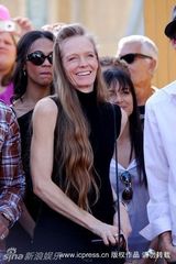 幻灯组图：卡梅隆留名星光大道 施瓦辛格到场助阵