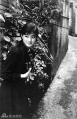 90年代玉女掌门方季韦复出 曾为“星女郎”