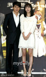 幻灯图集：韩艺瑟等出席新剧媒体见面会 温馨快乐 