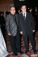 组图：霍震霆望郭晶晶多休息 官恩娜爱看球赛