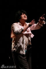 幻灯图：《冒险家》惹怒观众 陈明昊化解尴尬