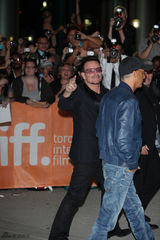 组图：乔治克鲁尼出席新片《总统杀局》红地毯