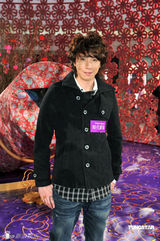 幻灯图：Jessica C.“擦”掉不快事 携张继聪送春联