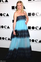 高清组图：克里斯汀-邓斯特性感抹胸礼服亮相