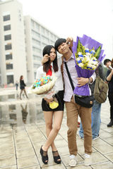 组图：快男左立与90后女友甜蜜生活照曝光