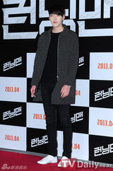 组图：郑雨盛(郑宇成)车太贤等捧场韩片《Running Man》