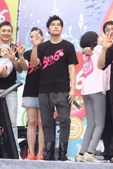 组图：周杰伦自称不着急生子 购房官司败诉很无奈