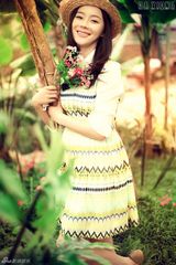 组图：袁姗姗初夏写真 彩衣清新化身水果女孩