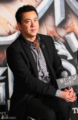 组图：《狄仁杰》首映 赵又廷林更新基情四射