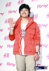 组图：SJ少女时代等明星出席某服饰品牌活动