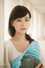 组图：宫媛最新写真清新优雅展现淑女风