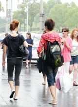 高清组图：尚雯婕三语主持法国音乐节