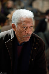 组图：《黑暗骑士崛起》曝新剧照 海瑟薇最抢眼