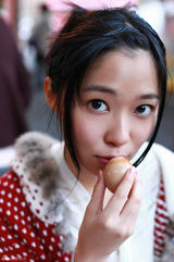 组图：AKB指原莉乃爆冷夺冠 盘点青春性感照