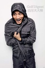 组图：耿乐化身运动型男 玩转高尔夫挥洒动感魅力