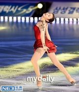组图：韩国冰上公主金妍儿退役办纪念表演