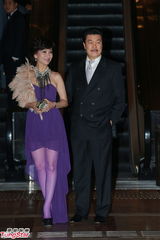 组图：晶刚香港婚礼 赵雅芝与老公黄锦燊出席